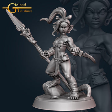 Female Goblin Fighter Miniature | Tabletop RPG Miniature | Galaad Miniatures | Roleplaying 3D Printed Fantasy Mini - 3DPrintDen