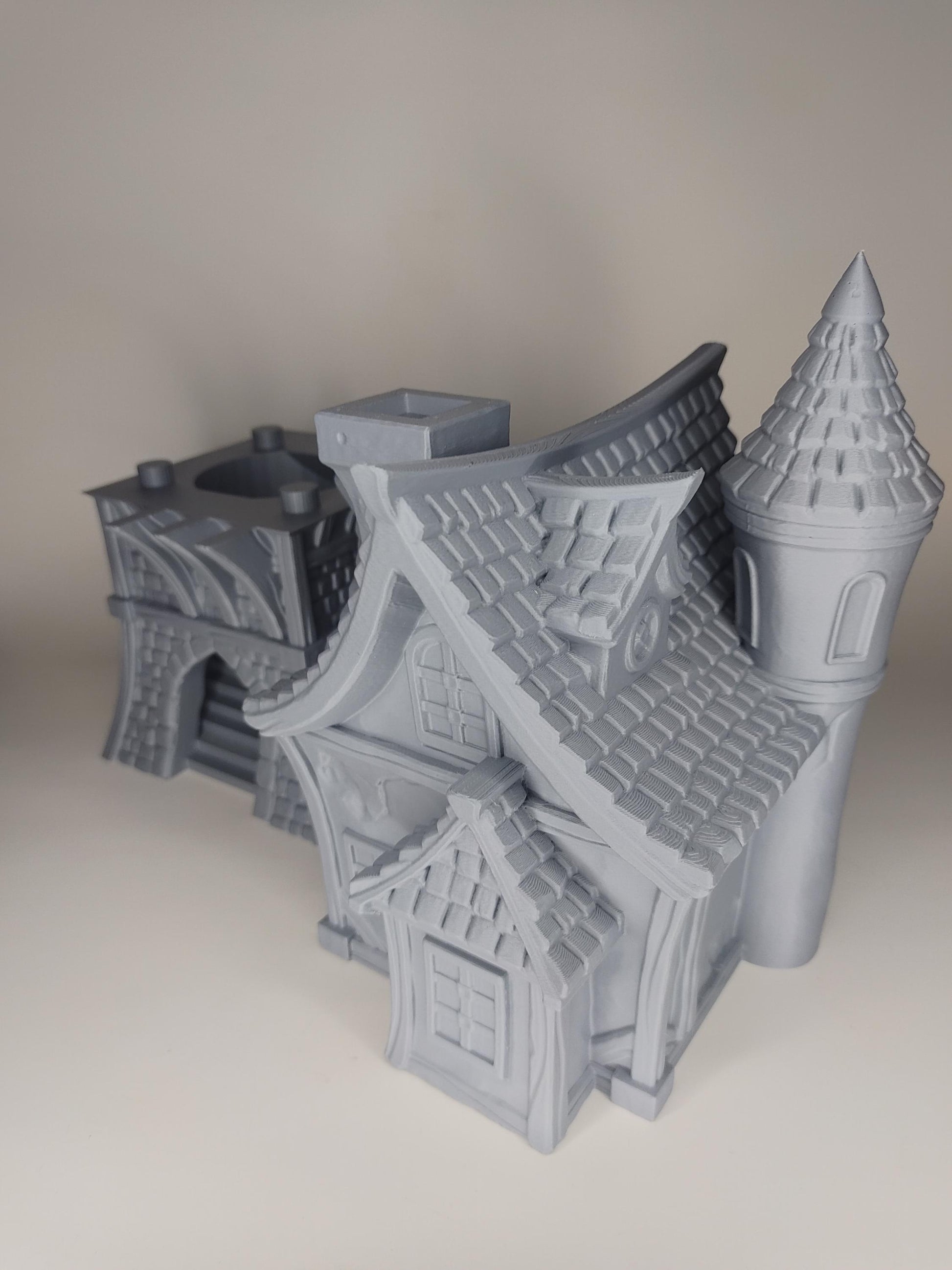 Medieval Inn Building Dice Tower | Fantasy 3D Tabletop | Roleplaying 3D Printed Fantasy Scenery | Miniature Building Terrain TTRPG - 3DPrintDen