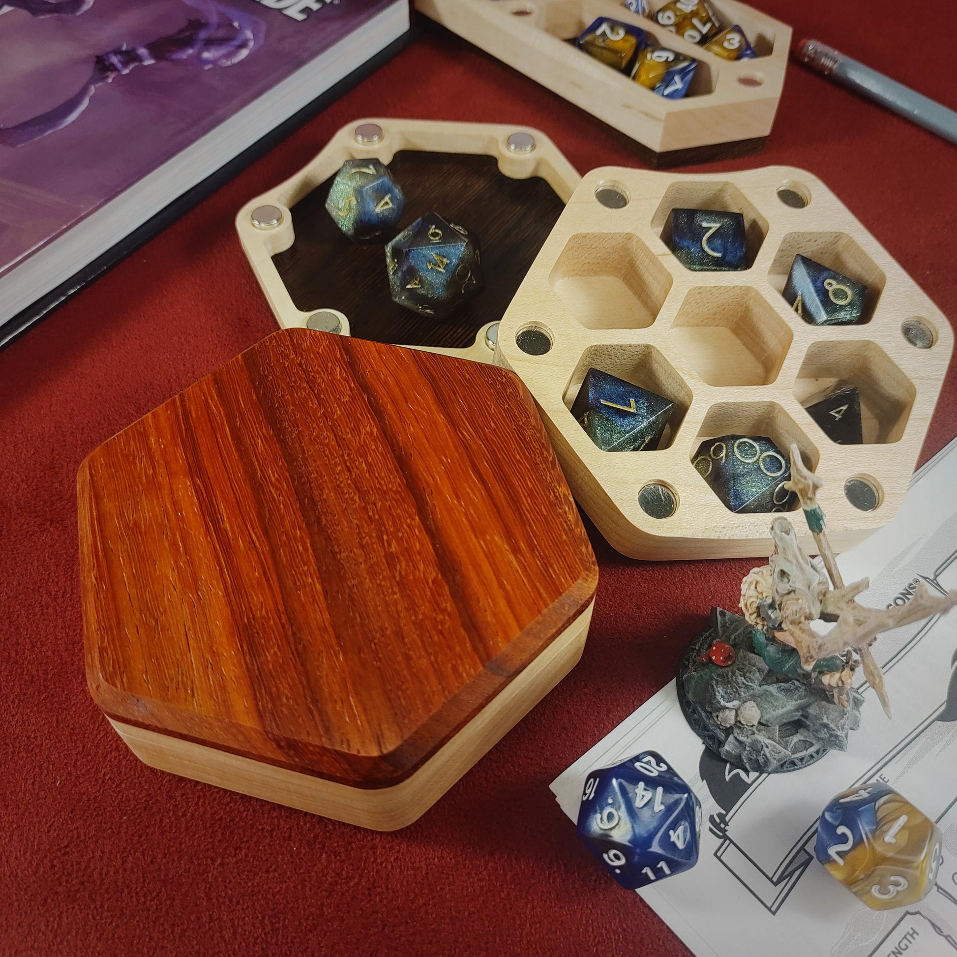 Wooden Dice Box | TTRPG DnD Dice Storage | Magnetic Case | Gaming Accessory | Gift Box | Solid Maple Exotic Wood - 3DPrintDen