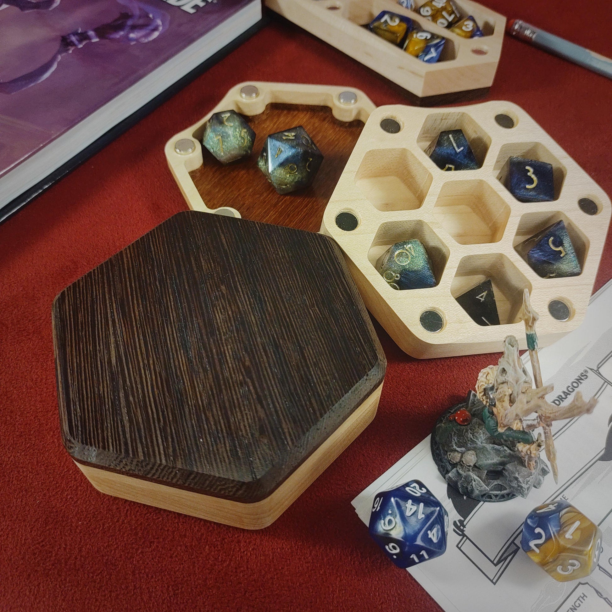 Wooden Dice Box | TTRPG DnD Dice Storage | Magnetic Case | Gaming Accessory | Gift Box | Solid Maple Exotic Wood - 3DPrintDen