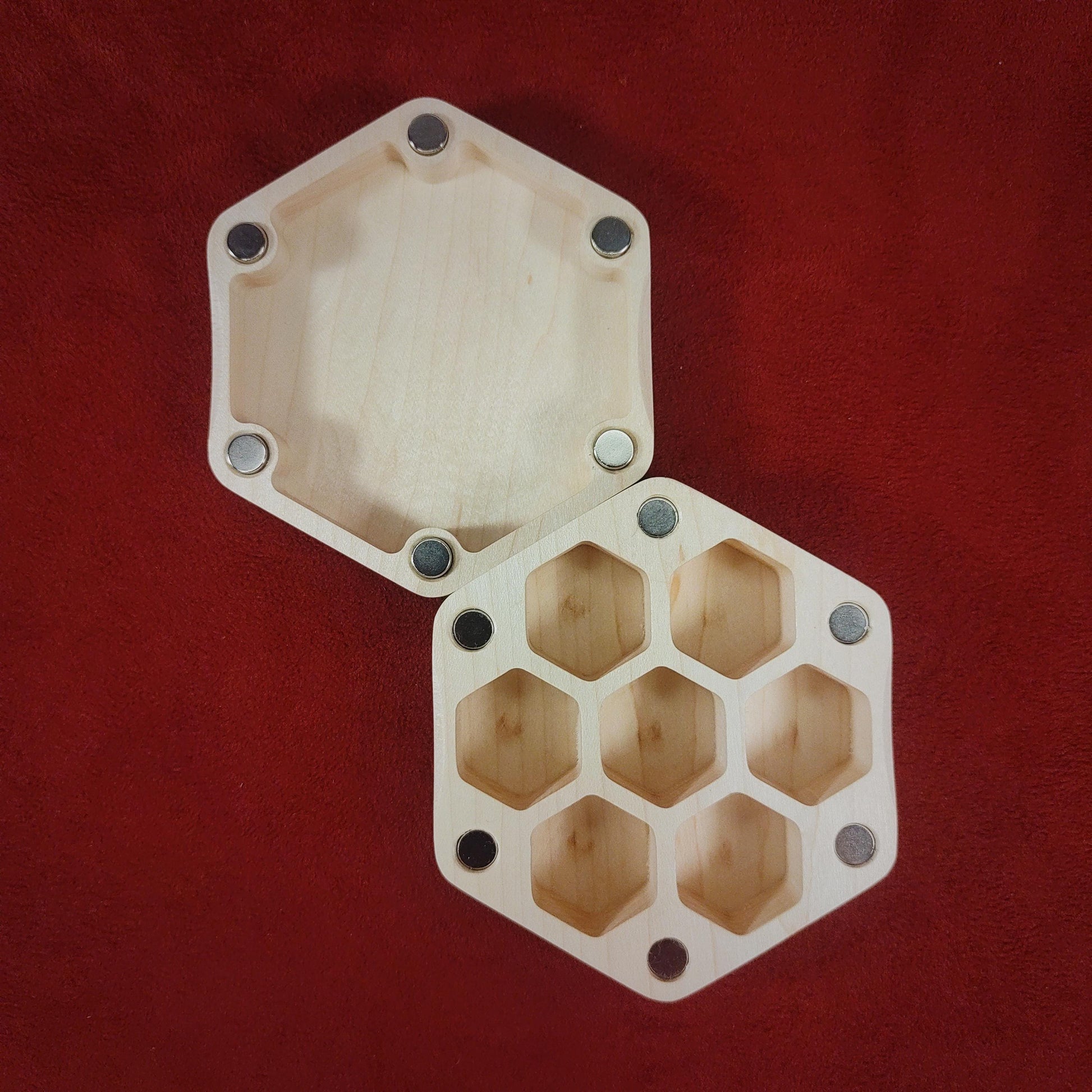 Engraved Wooden Dice Box | TTRPG DnD Dice Storage | Magnetic Case | Gaming Accessory | Gift Box | Solid Maple Exotic Wood - 3DPrintDen