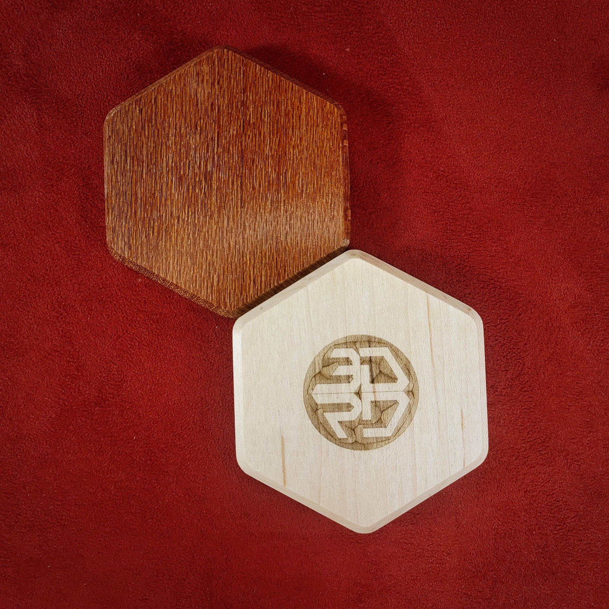 Wooden Dice Box | TTRPG DnD Dice Storage | Magnetic Case | Gaming Accessory | Gift Box | Solid Maple Exotic Wood - 3DPrintDen