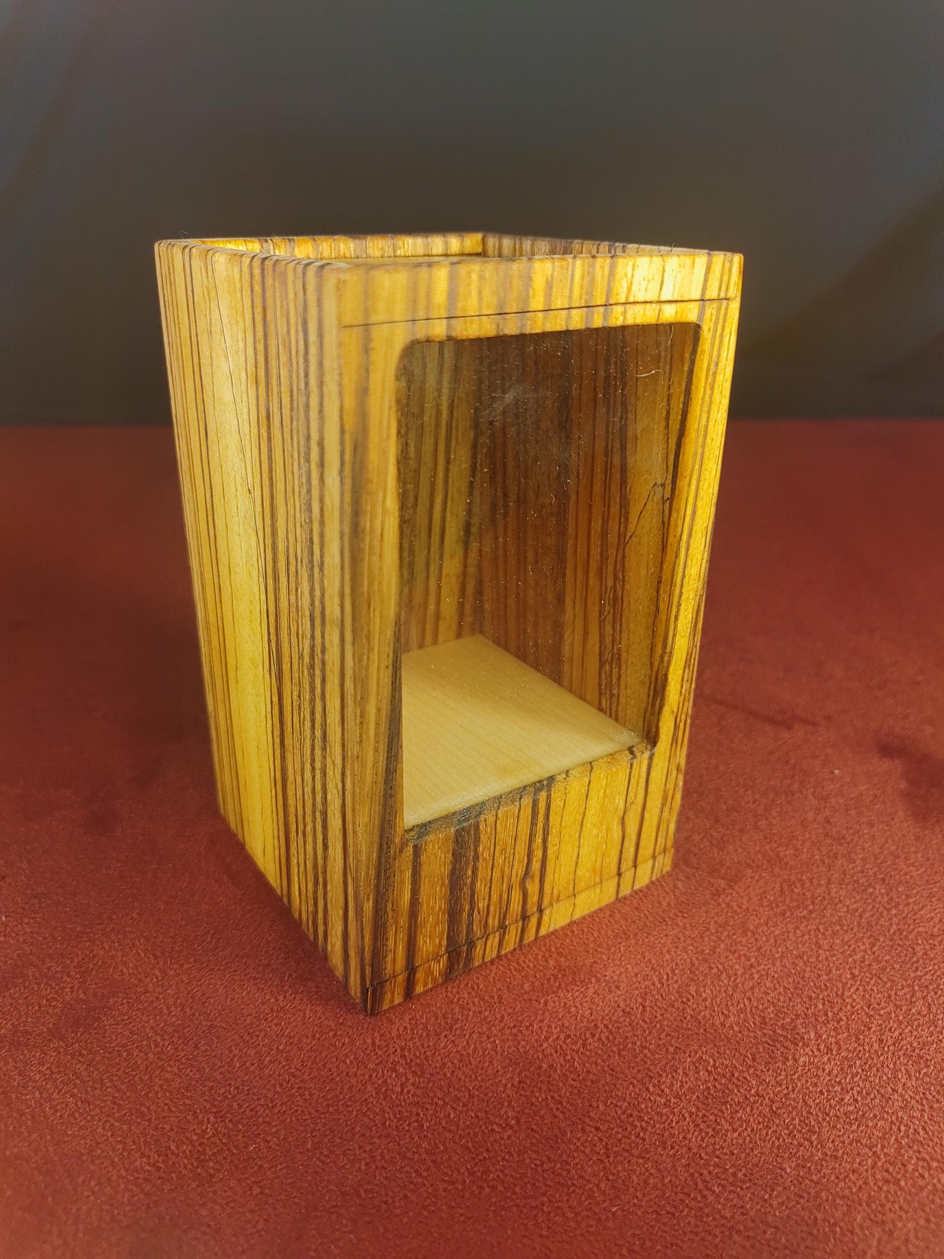 MTG Commander Premium Wooden Deck Box | Gaming Accessory | Gift Box | Solid Exotic Wood - 3DPrintDen